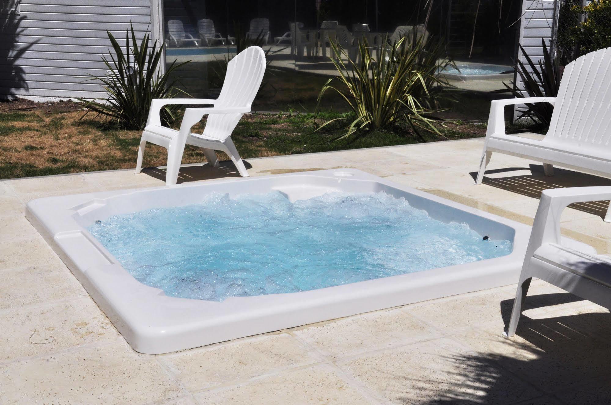 Aromos Hotel